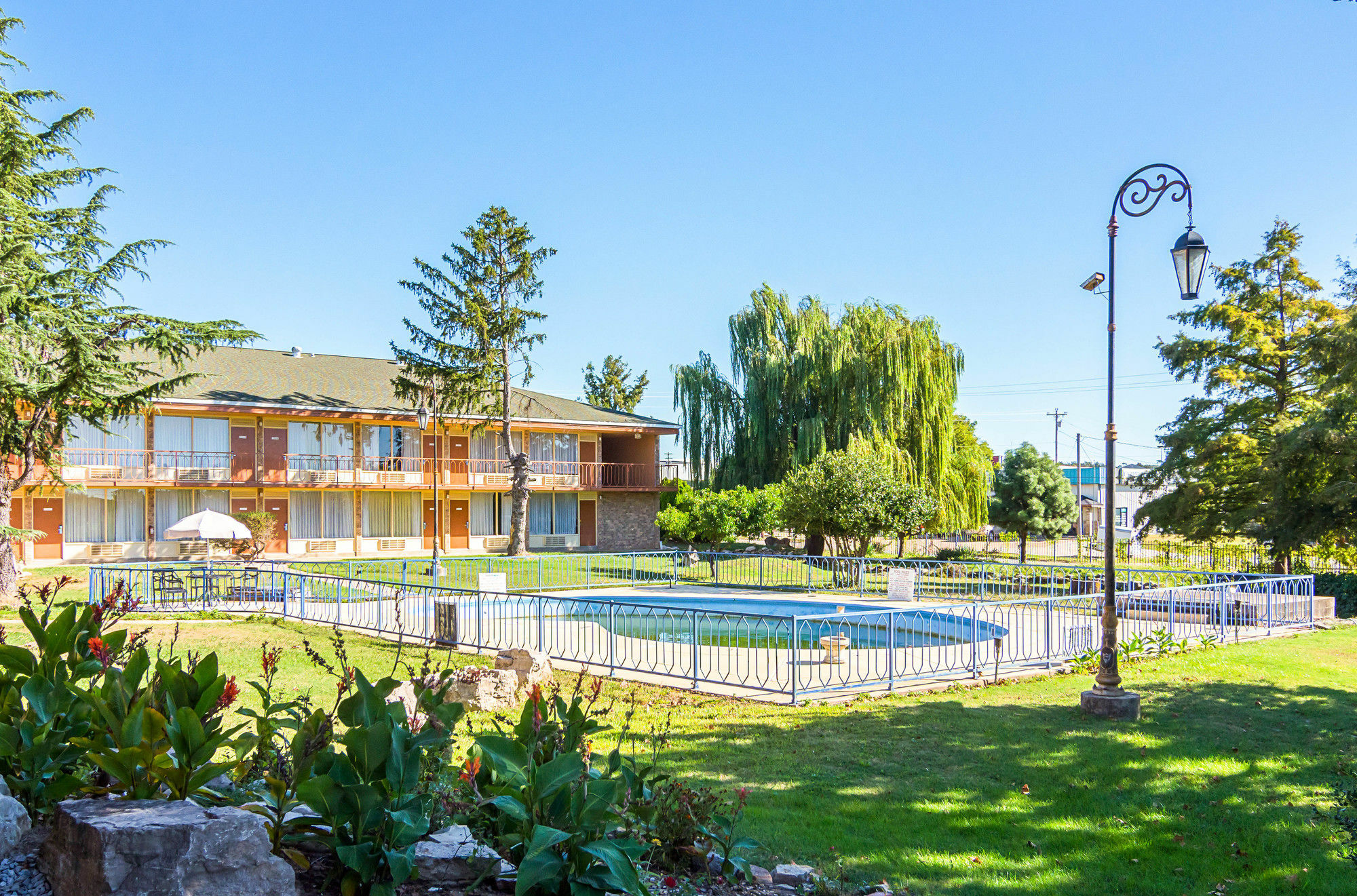 Mountain Home Inn Bagian luar foto